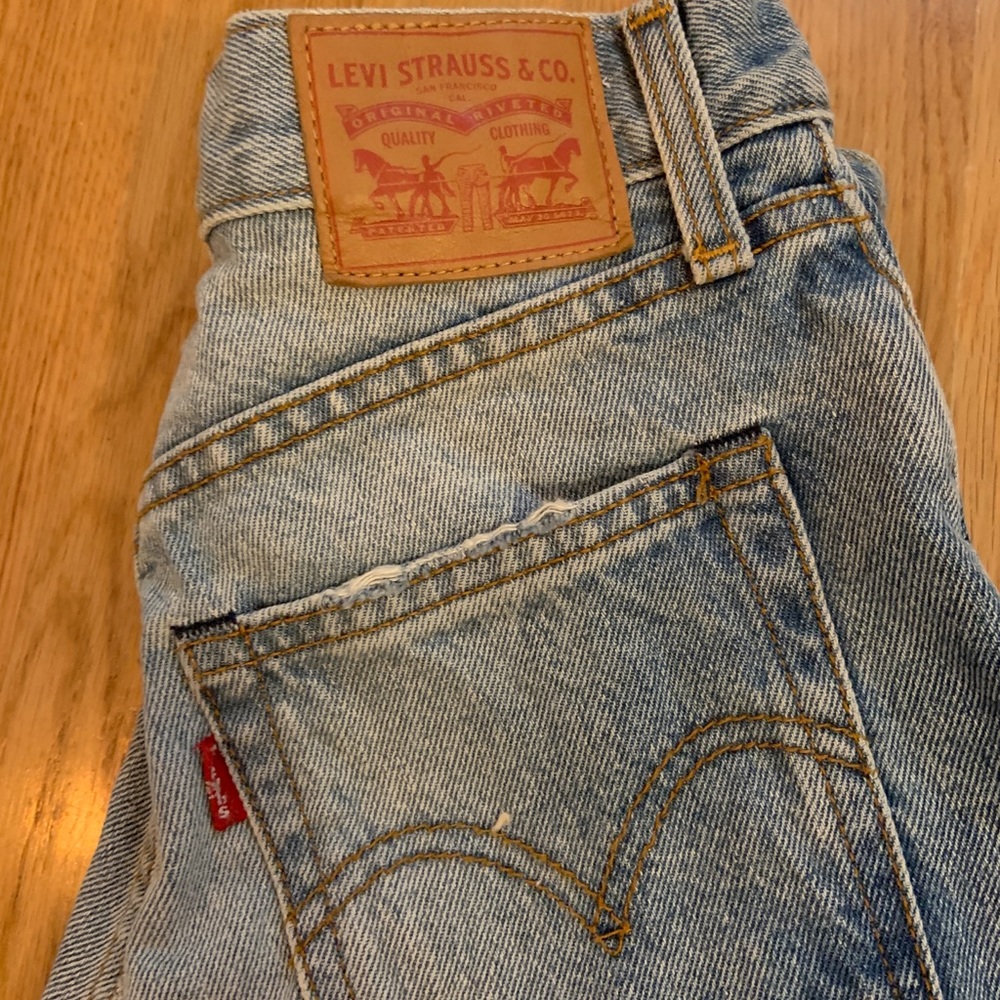 levi’s jean shorts